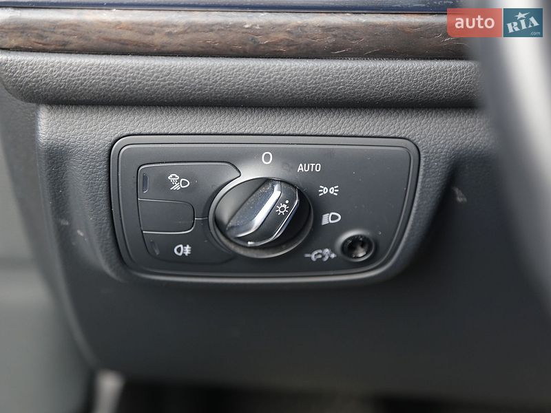 Седан Audi A6 2017 в Киеве