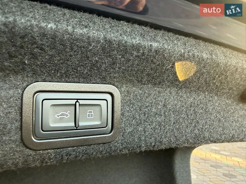 Седан Audi A6 2020 в Києві