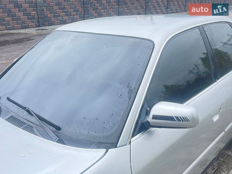 Седан Audi A6 1995 в Клевани