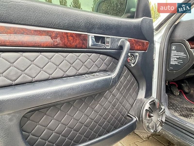 Седан Audi A6 1995 в Клевани