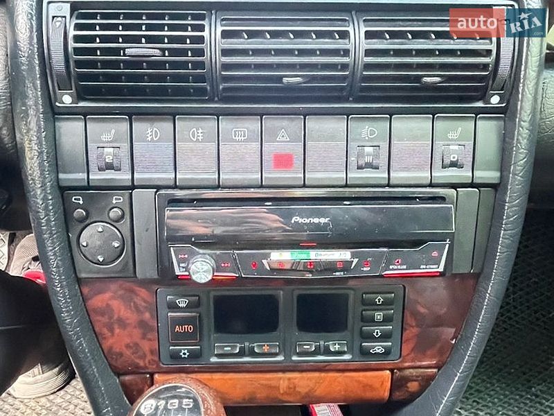 Седан Audi A6 1995 в Клевани