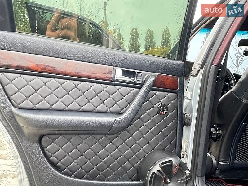 Седан Audi A6 1995 в Клевани