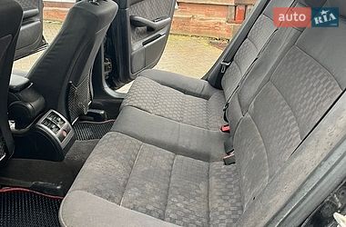 Седан Audi A6 2002 в Хотине