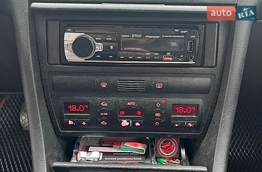 Седан Audi A6 2002 в Хотине