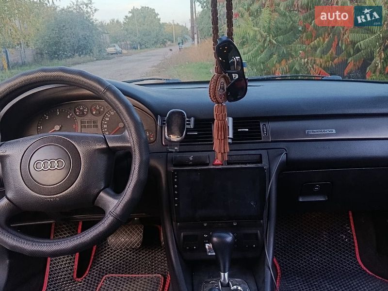 Універсал Audi A6 1999 в Чугуєві