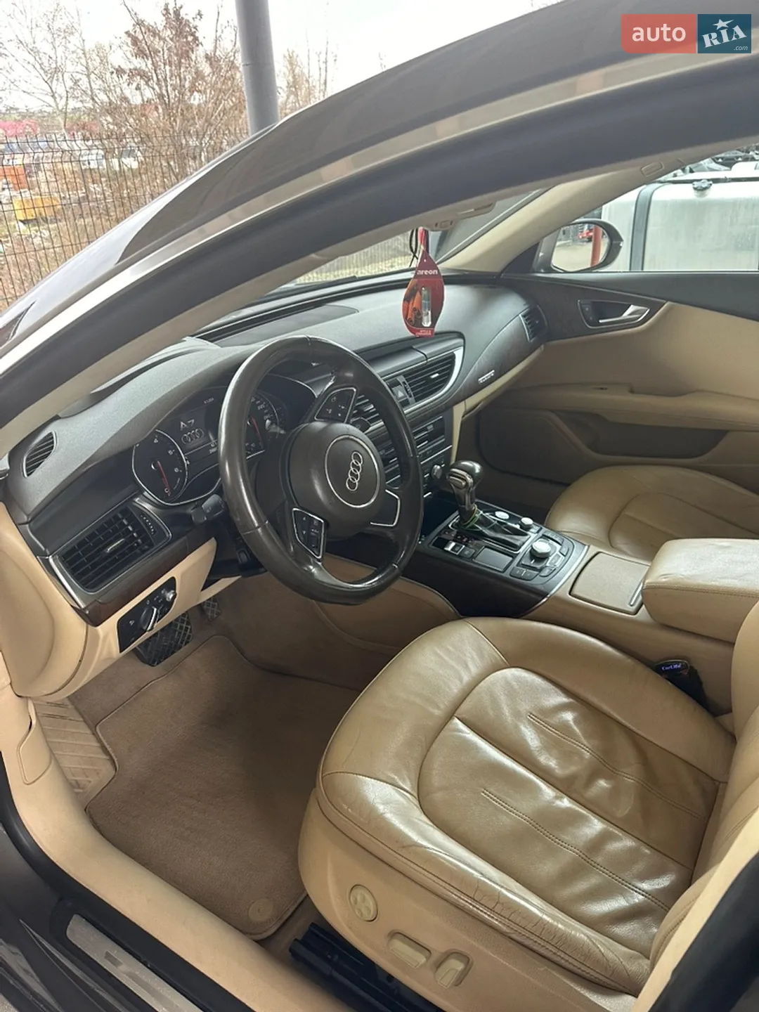 Audi A7 Sportback 2010 VIN WAUZZZ4G7BN005997 фото оголошення 4 з 7