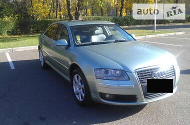 Audi A8  2006