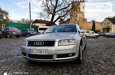 Audi A8  2004