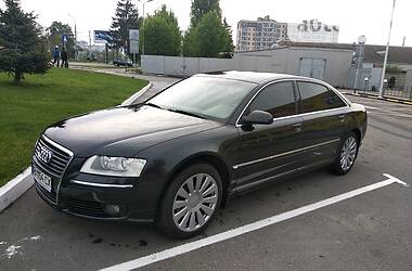 Audi A8  2005