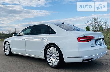 Audi A8 Long QUATTRO 4.0 V8Т 2015