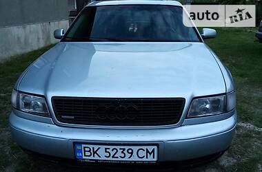 Audi A8  1997