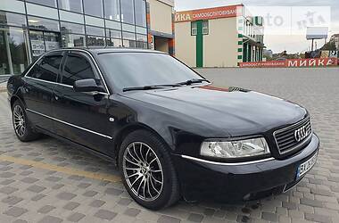 Audi A8  1999