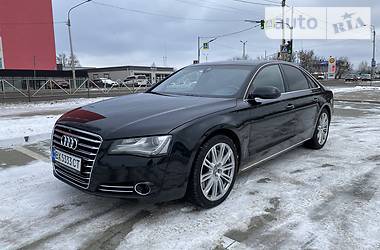 Audi A8 Official  2010