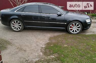 Audi A8  2003