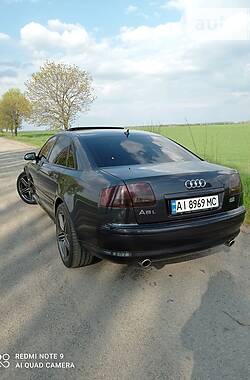 Audi A8  2004