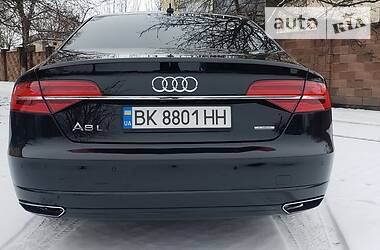 Audi A8  2016