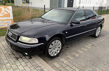 Audi A8  1997