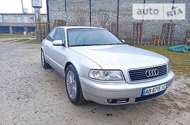 Audi A8  1999
