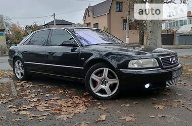 Audi A8  long  2001