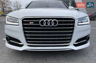 Audi A8  2016