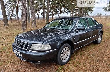 Audi A8  1999