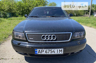 Audi A8  1995