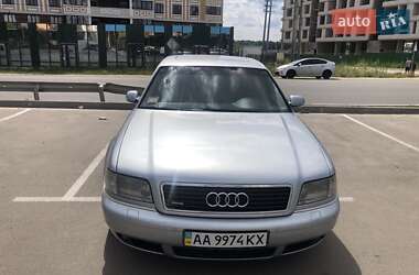 Audi A8  1997