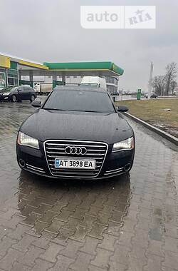 Audi A8  2012