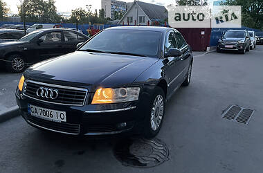 Audi A8  2004