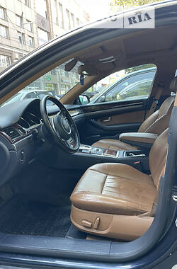 Седан Audi A8 2004 в Киеве