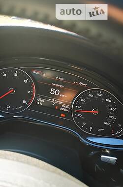 Седан Audi A8 2014 в Києві