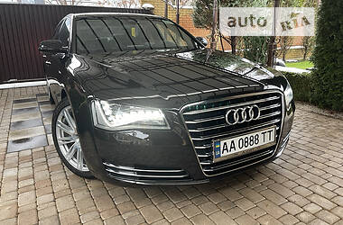 Audi A8  2012