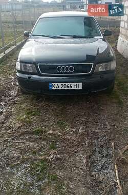 Audi A8  1997