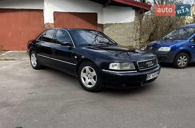 Audi A8  2001