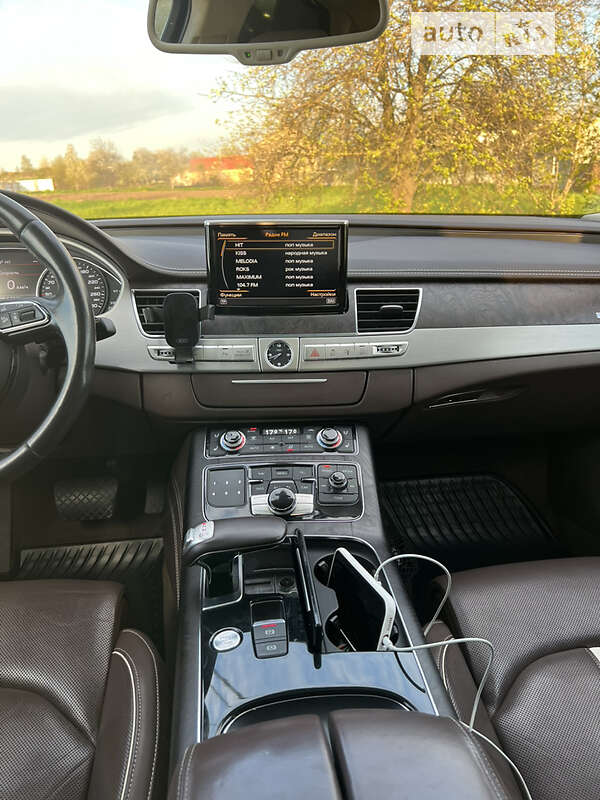 Седан Audi A8 2015 в Львове фото 12 Седан Audi A8 2015 в Львове