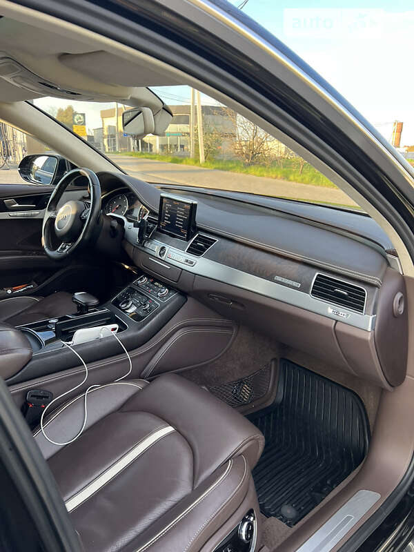 Седан Audi A8 2015 в Львове фото 14 Седан Audi A8 2015 в Львове
