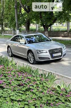 Audi A8  2011