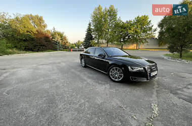 Audi A8  2012