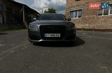 Audi A8  2016