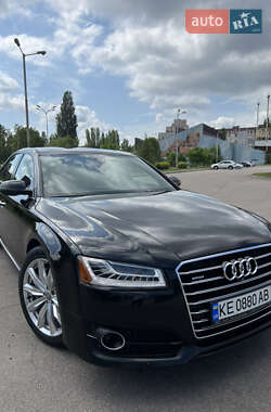 Audi A8  2016