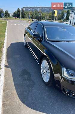 Audi A8  2013