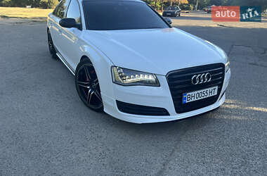 Audi A8  2012