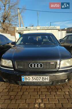 Audi A8  1999