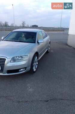 Audi A8  2007