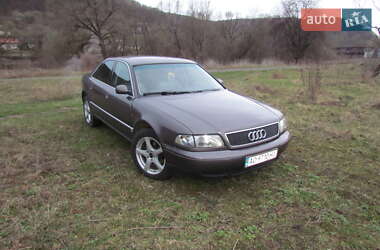 Audi A8  1995