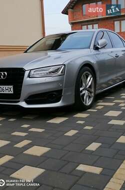 Audi A8  2015