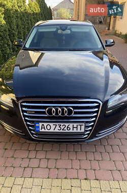 Audi A8  2010