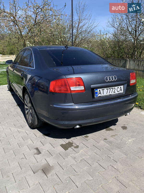 Седан Audi A8 2003 в Калуші