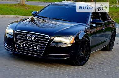 Audi A8  2012