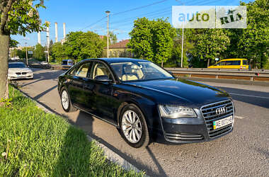 Audi A8  2010